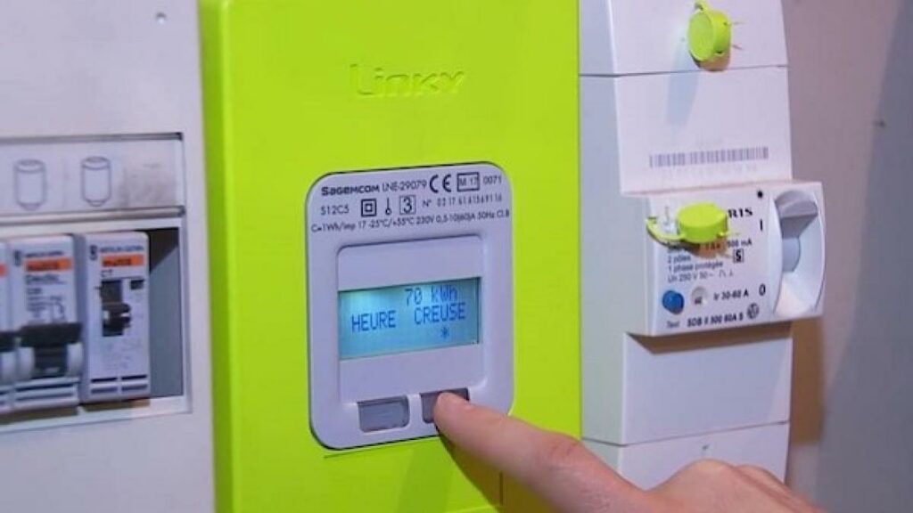 Prix de l’électricité en 2026: compteur Linky affichant la consommation en heures creuses